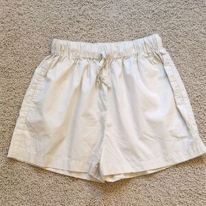 Na Nin Gloria Shorts